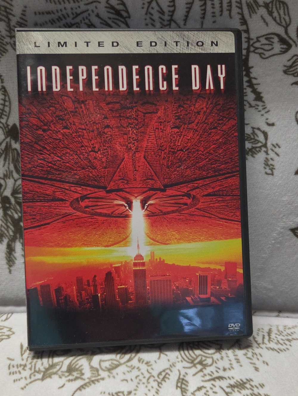 Independence Day Limited Edition DVD - Red/Orange Cover